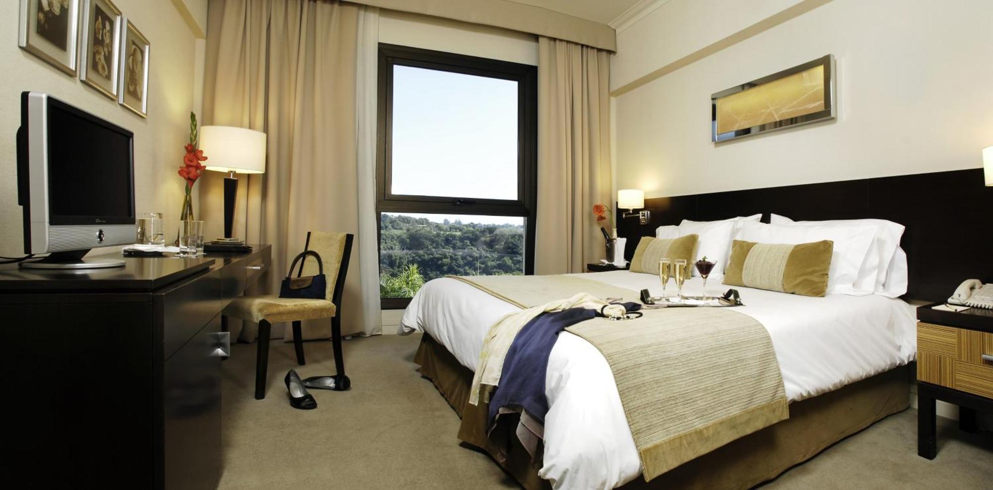 Classic Double or Twin Room River Views